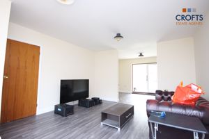 Lounge- click for photo gallery